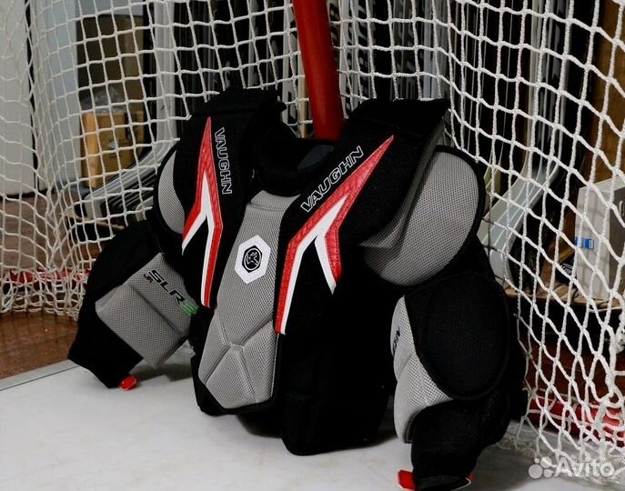 Нагрудник вратаря vaughn SLR 3 JR
