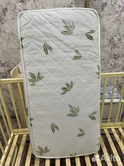 Кроватка для новорожденных