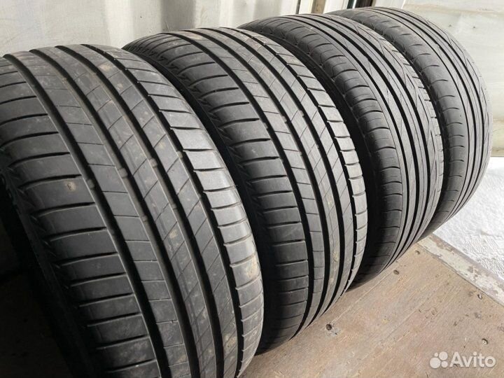 Bridgestone Turanza T005 245/45 R20