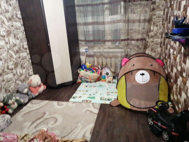 4-к. квартира, 79,5 м², 2/5 эт.