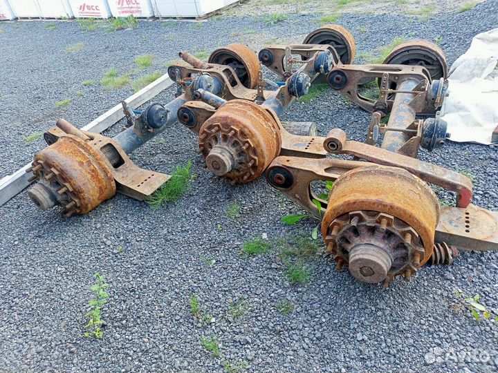 Запчасти на полуприцеп бу