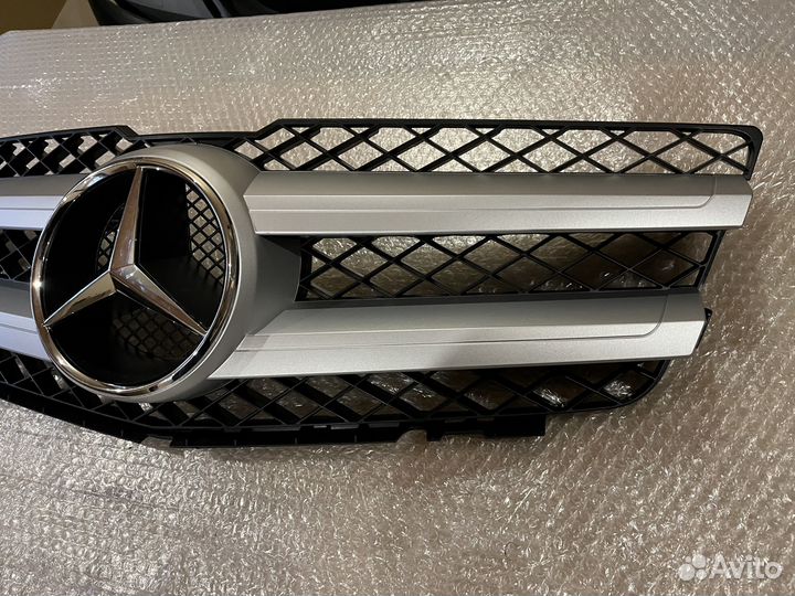 Решетка радиатора Mercedes GLK X204 дорестайлинг