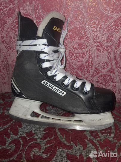 Хоккейные коньки bauer S140