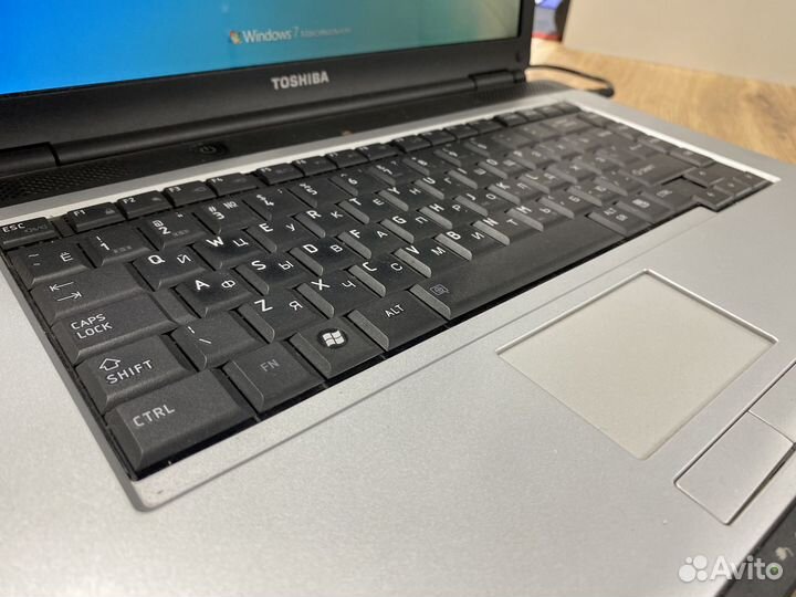 Ноутбук Toshiba satellite L300