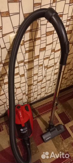 Робот пылесос полярис