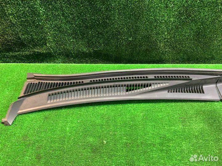 Решетка под лобовое стекло Suzuki Escudo TDA4W