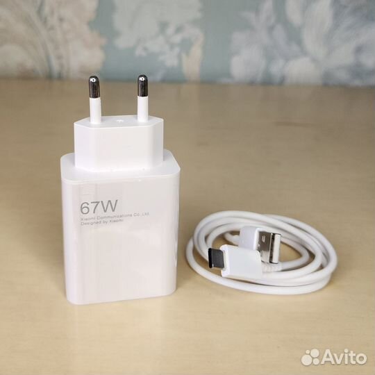 Комплект зарядка Xiaomi 67 ват + 2 пары носок