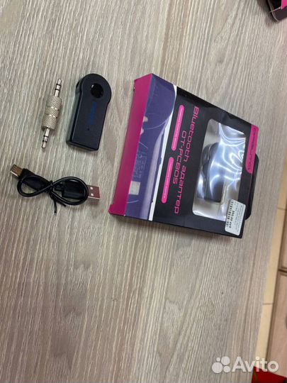 Универсальный 3.5 мм Car Bluetooth Music Reciver (handsfree) AUX аудиоприемник адаптер