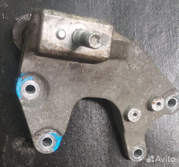 Крепление АКПП Ford Kuga