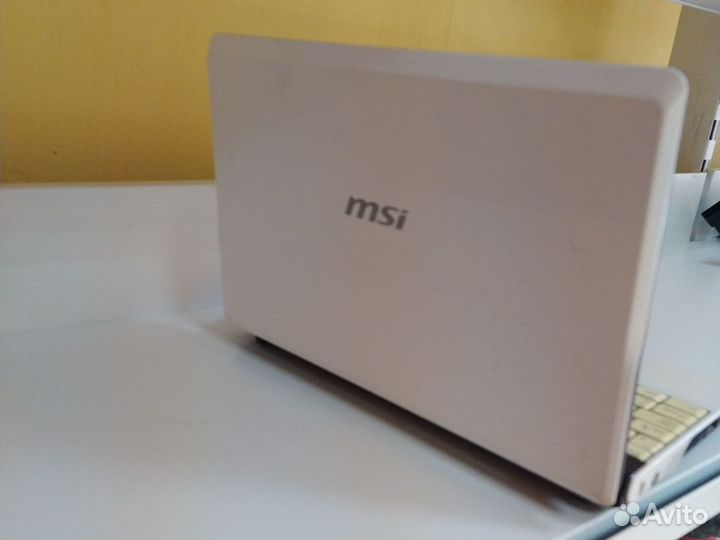 Ноутбук msi
