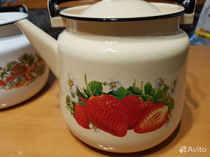 Чайники и тарелки