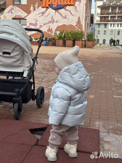 Пуховик зимний на девочку 80размер