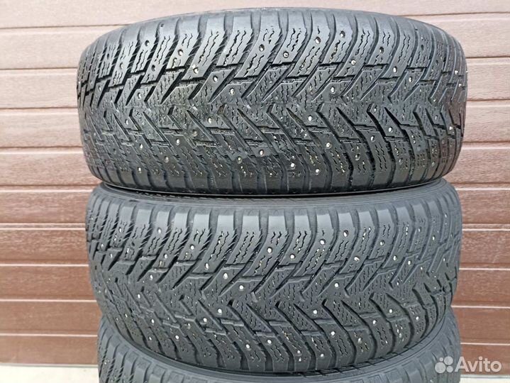 Nokian Tyres Hakkapeliitta 8 SUV 235/55 R19