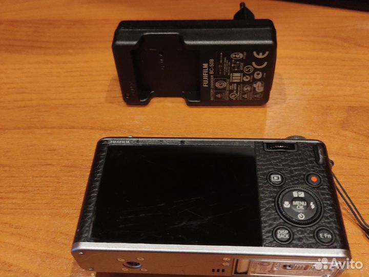 Компактный фотоаппарат Fujifilm XF1