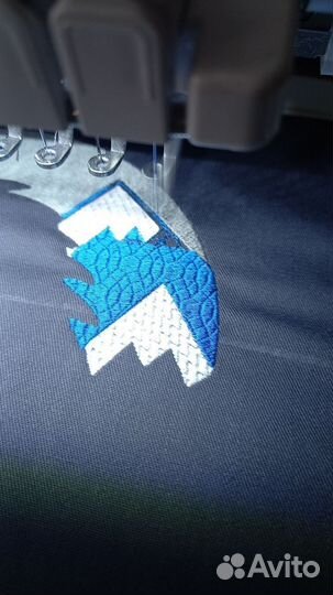 Машинная вышивка на заказ, на одежде, форме, крое