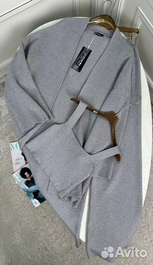 Шикарный костюм тройка