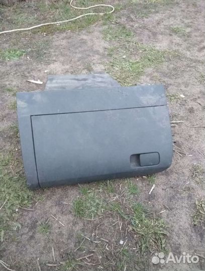 Бардачок polo седан