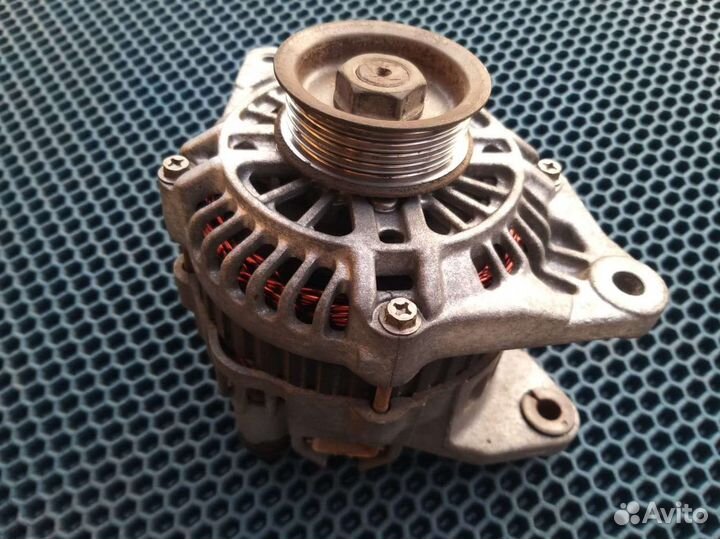 Генератор на mitsubishi lancer 9