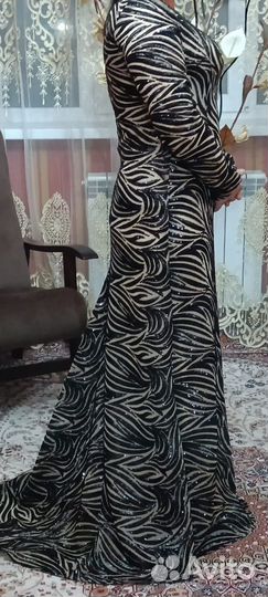 Вечернее платье