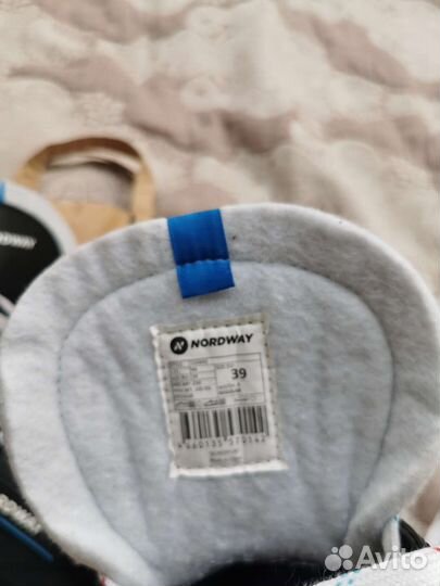 Коньки хоккейные 39 размер