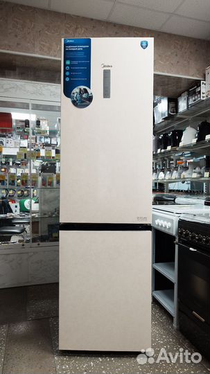 Холодильник новый