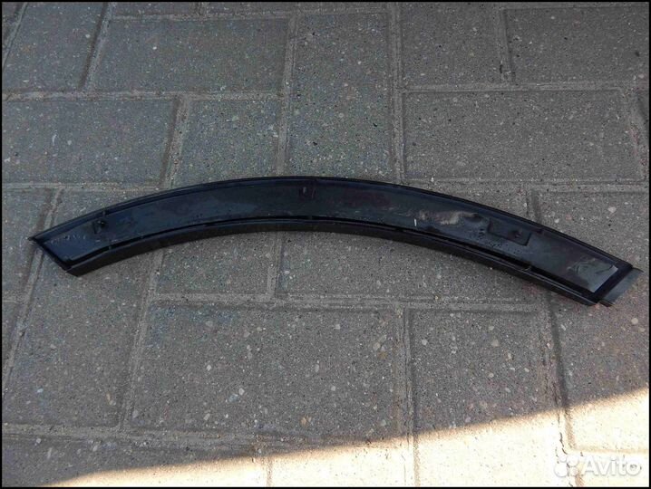 Молдинг двери задней левой Audi Q7 4M