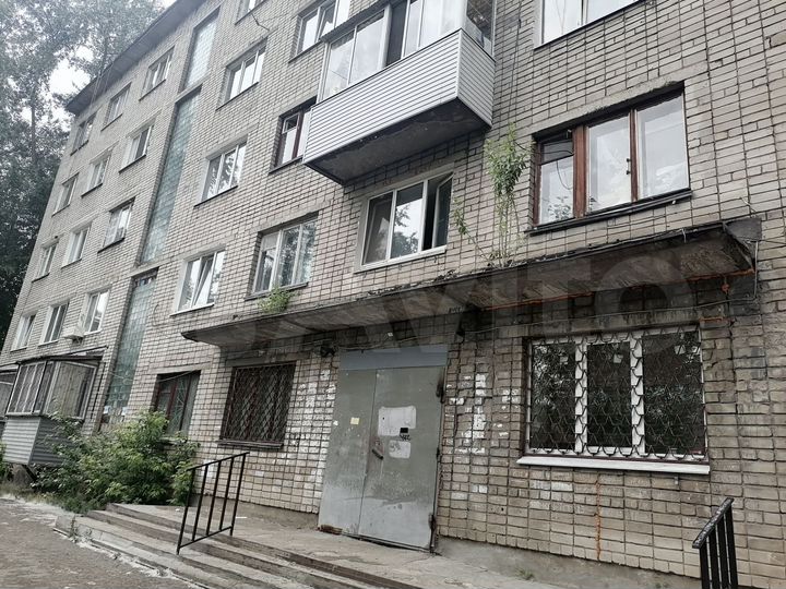 Комната 13 м² в > 9-к., 3/5 эт.