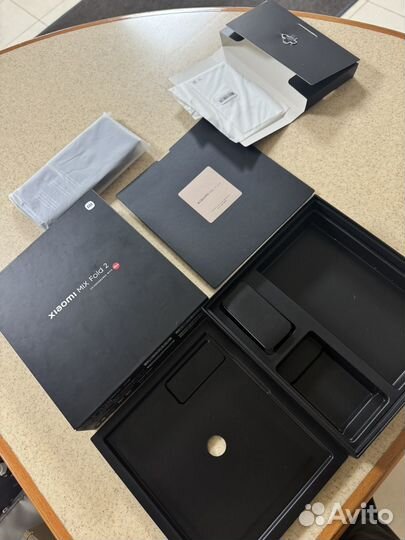 Коробка от xiaomi mix fold 2