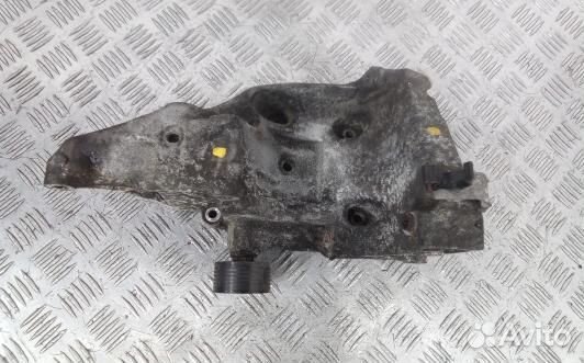 Кронштейн двигателя дизельный BMW X5 E70 (1NT04A70