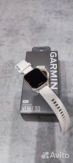 Часы garmin venu sq music