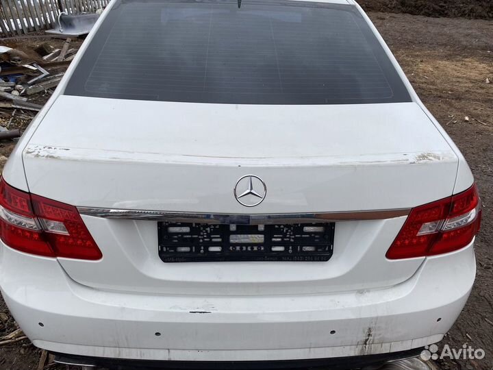 Крышка багажника Мерседес Mercedes w212 E class