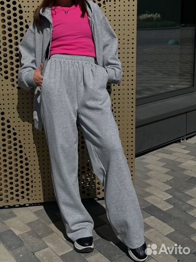 Костюм спортивный новый