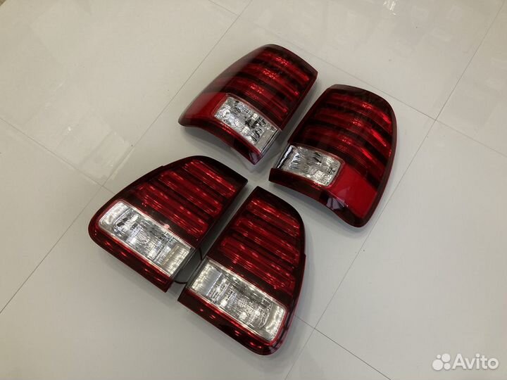 Фонарь задний (1шт в крыло) Lexus LX470 2005-2007