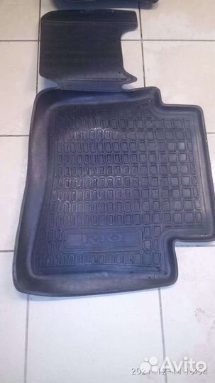 Коврики задние на Kia Rio