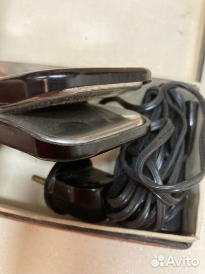 Электроутюг 