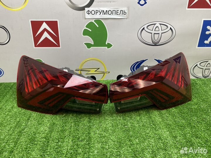 Комплект фонарей skoda octavia A8 2020-2023