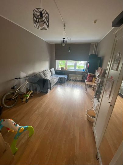 3-к. квартира, 81 м², 1/16 эт.