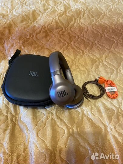 Наушники Bluetooth JBL Everest 310 brown