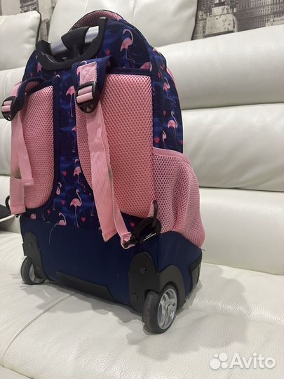 Рюкзак школьный на колесах