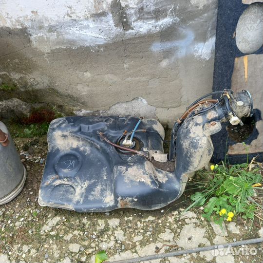 Бензобак Гольф 2