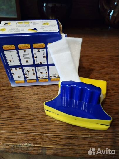 Магнитная щетка для мытья окон