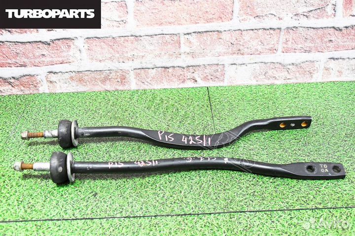 Рычаги нижние передние Honda Inspire UA4 F20B2