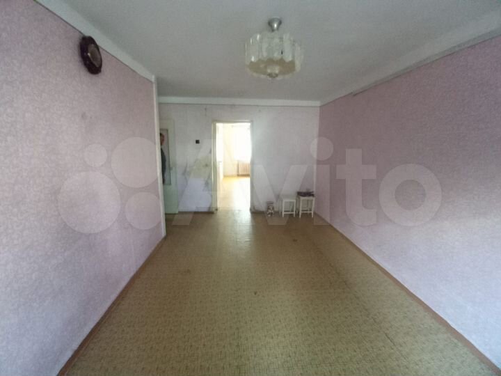 3-к. квартира, 58 м², 1/5 эт.