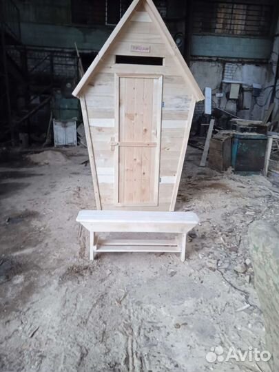 Дачный туалет деревянный