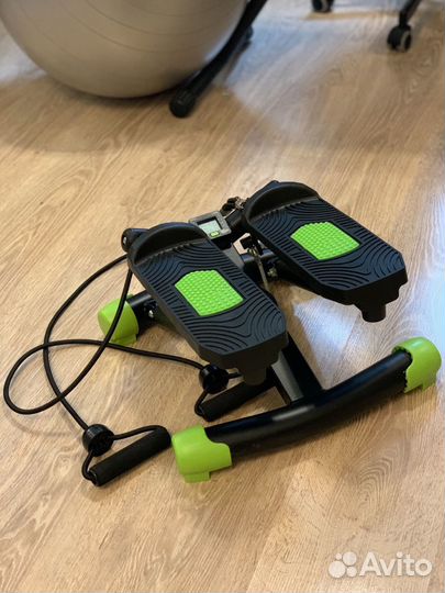 Тренажер степпер поворотный с эспандерами