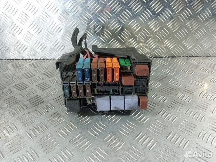 Блок предохранителей для Renault Laguna 2