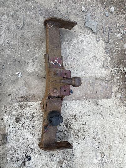 Фаркоп на Mercedes T1 Bus207-410 1977-1995