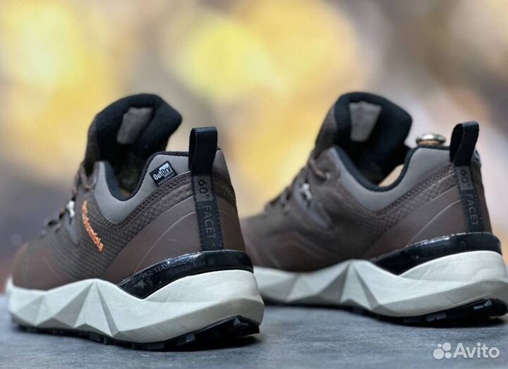 Кроссовки Columbia стильные