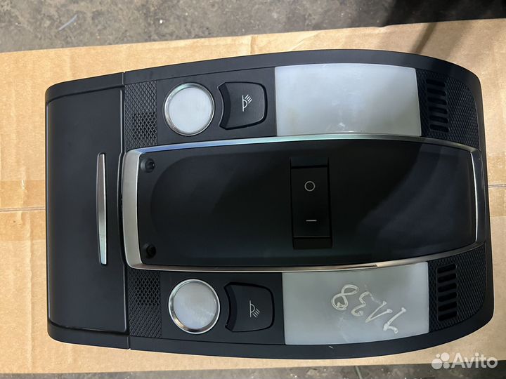 Плафоны салонные Audi q7 4l