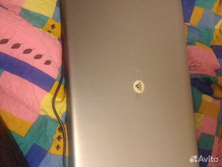 Ноутбук asus